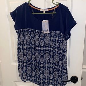 XL shirt navy and white